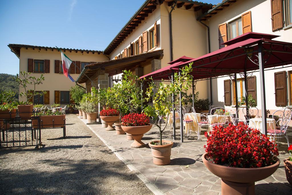 Hotel Del Lago Cavriglia Exterior foto