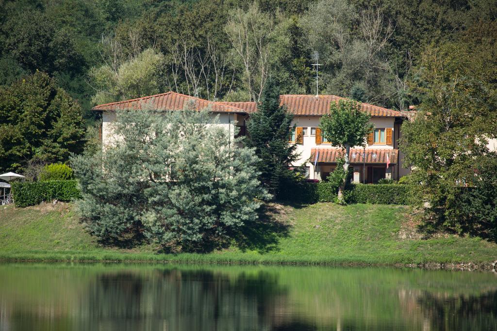 Hotel Del Lago Cavriglia Exterior foto