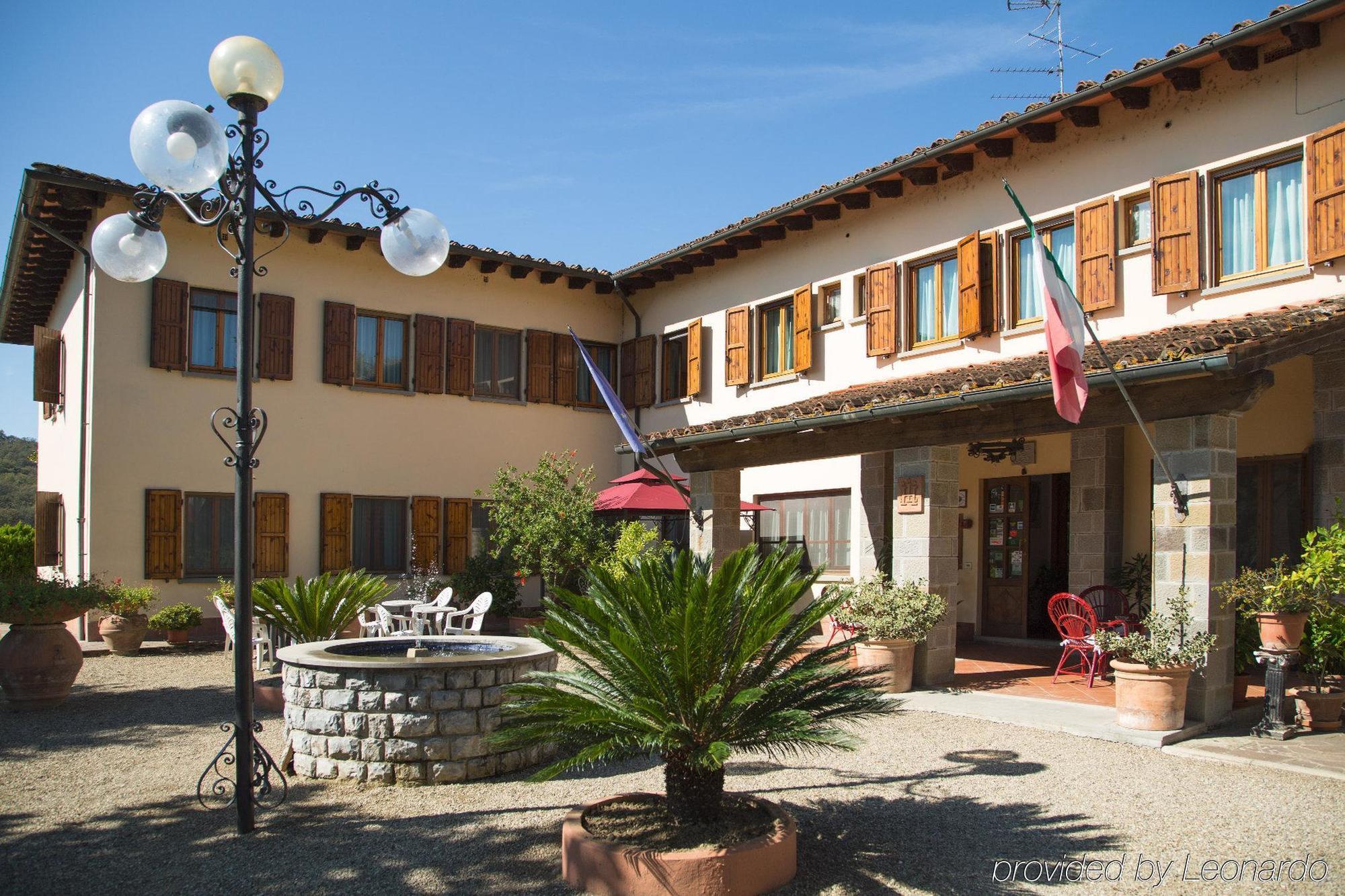 Hotel Del Lago Cavriglia Exterior foto