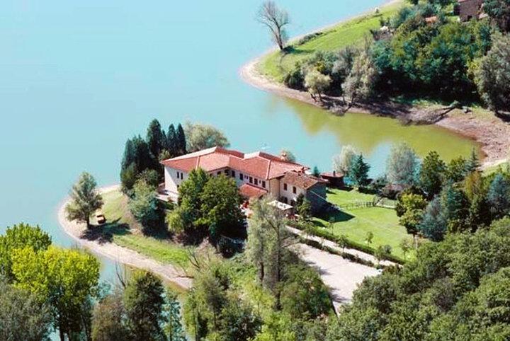 Hotel Del Lago Cavriglia Exterior foto