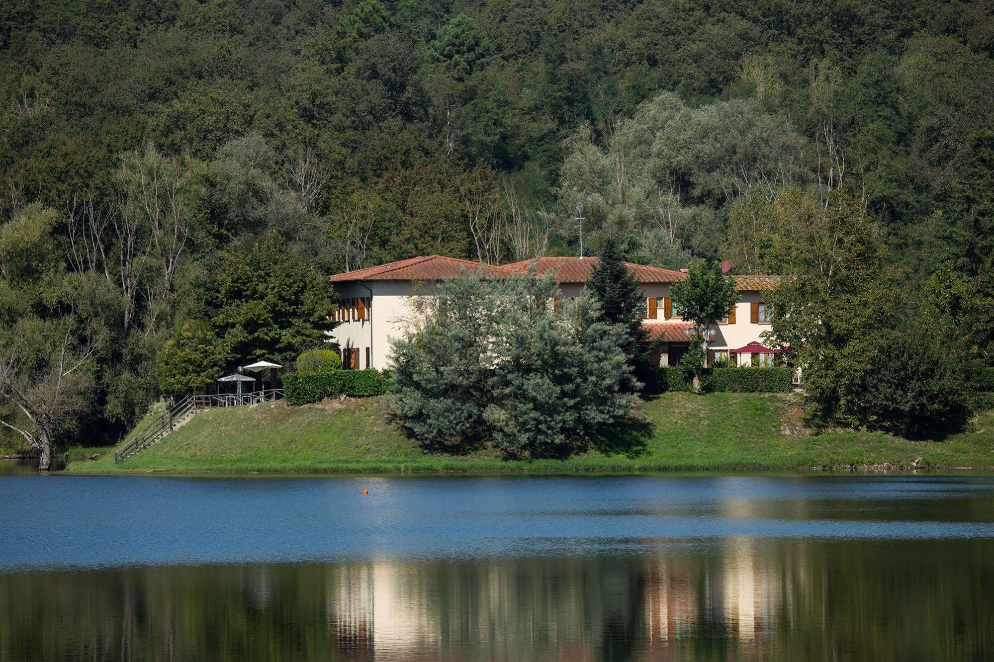 Hotel Del Lago Cavriglia Exterior foto
