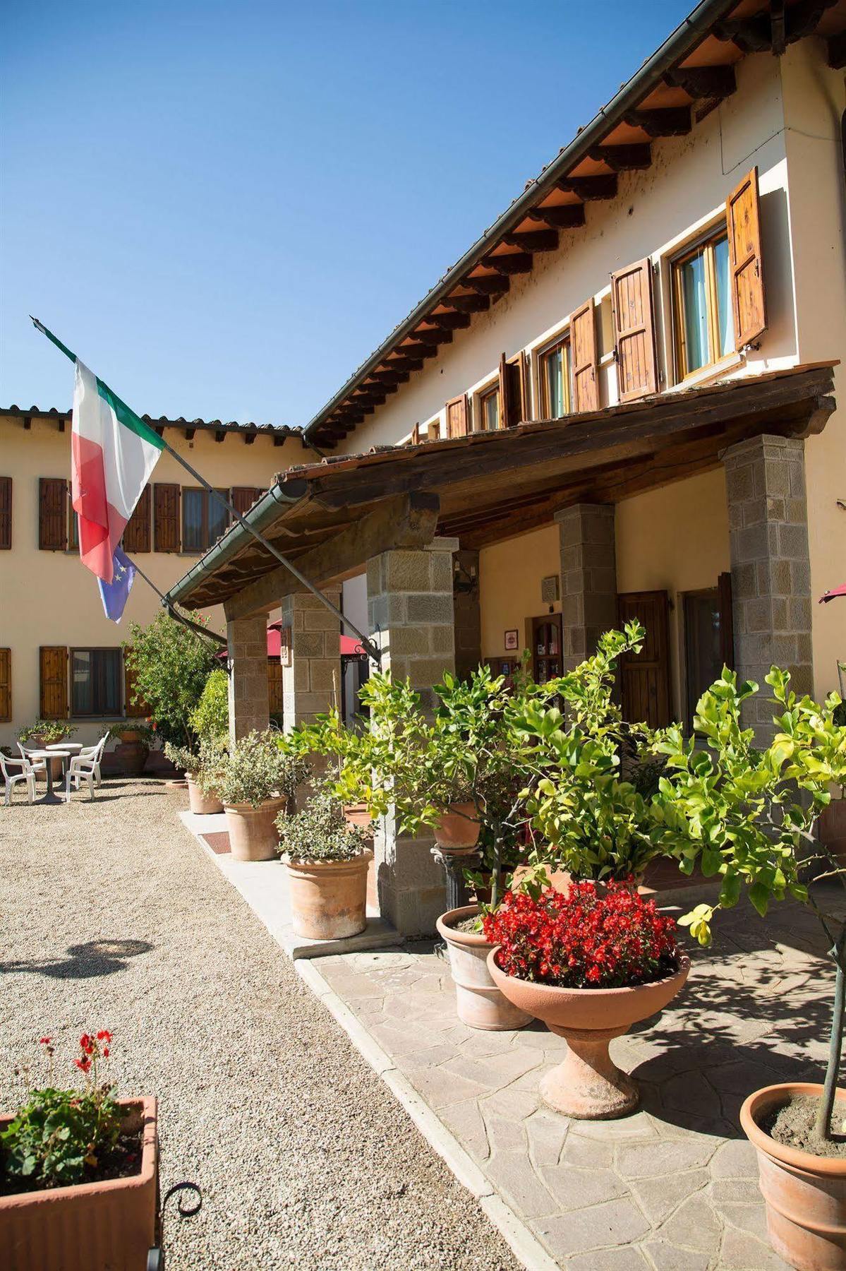 Hotel Del Lago Cavriglia Exterior foto